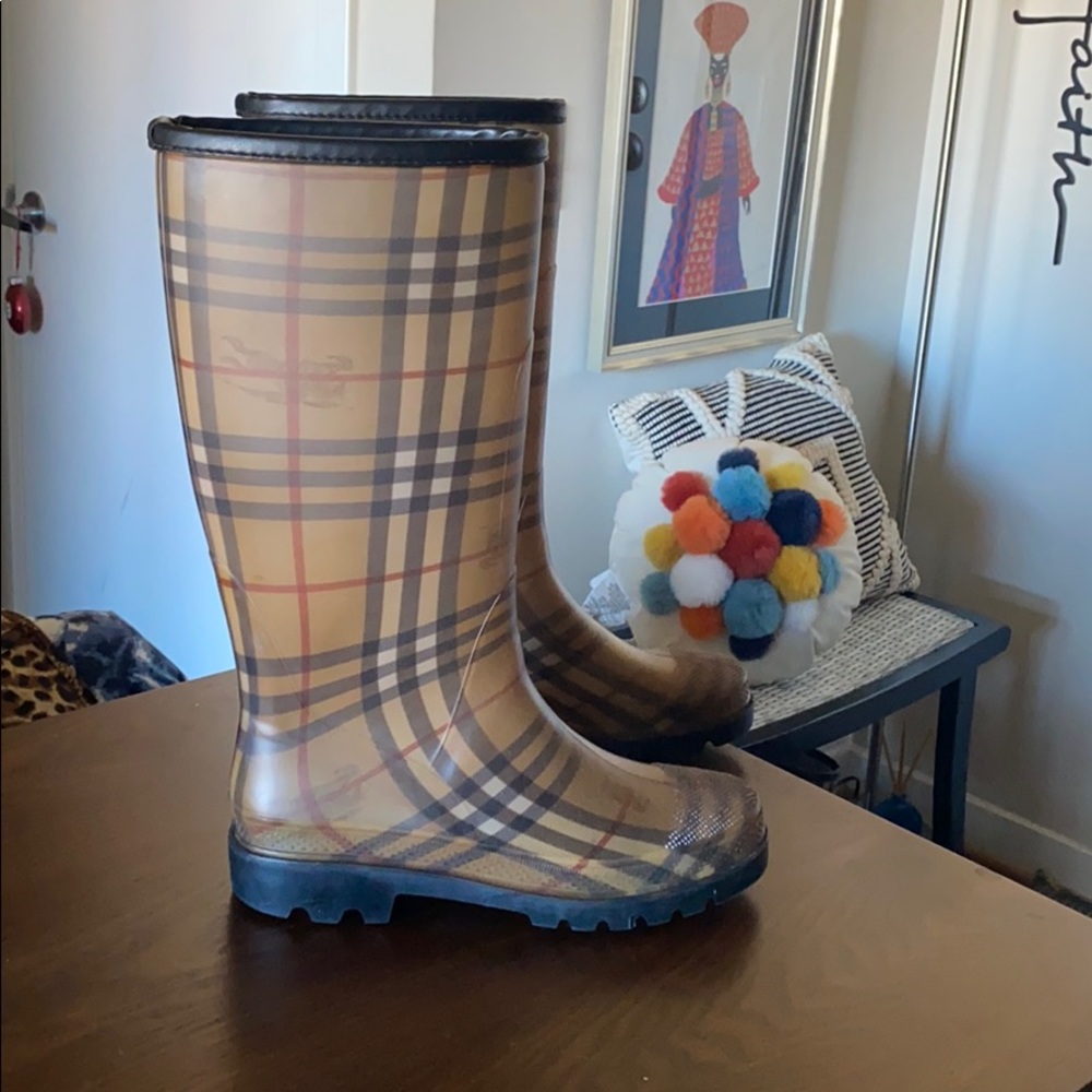 Burberry Rain Boods